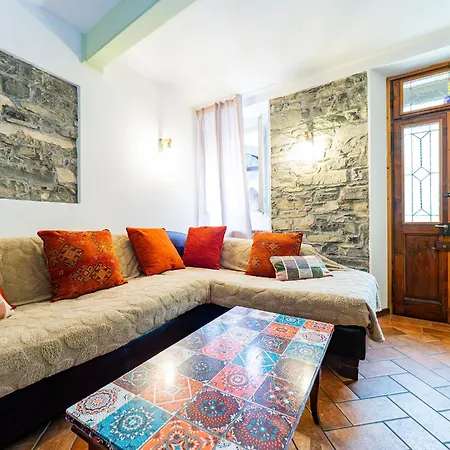 Techy's House, Authentic Experience * לאליו
